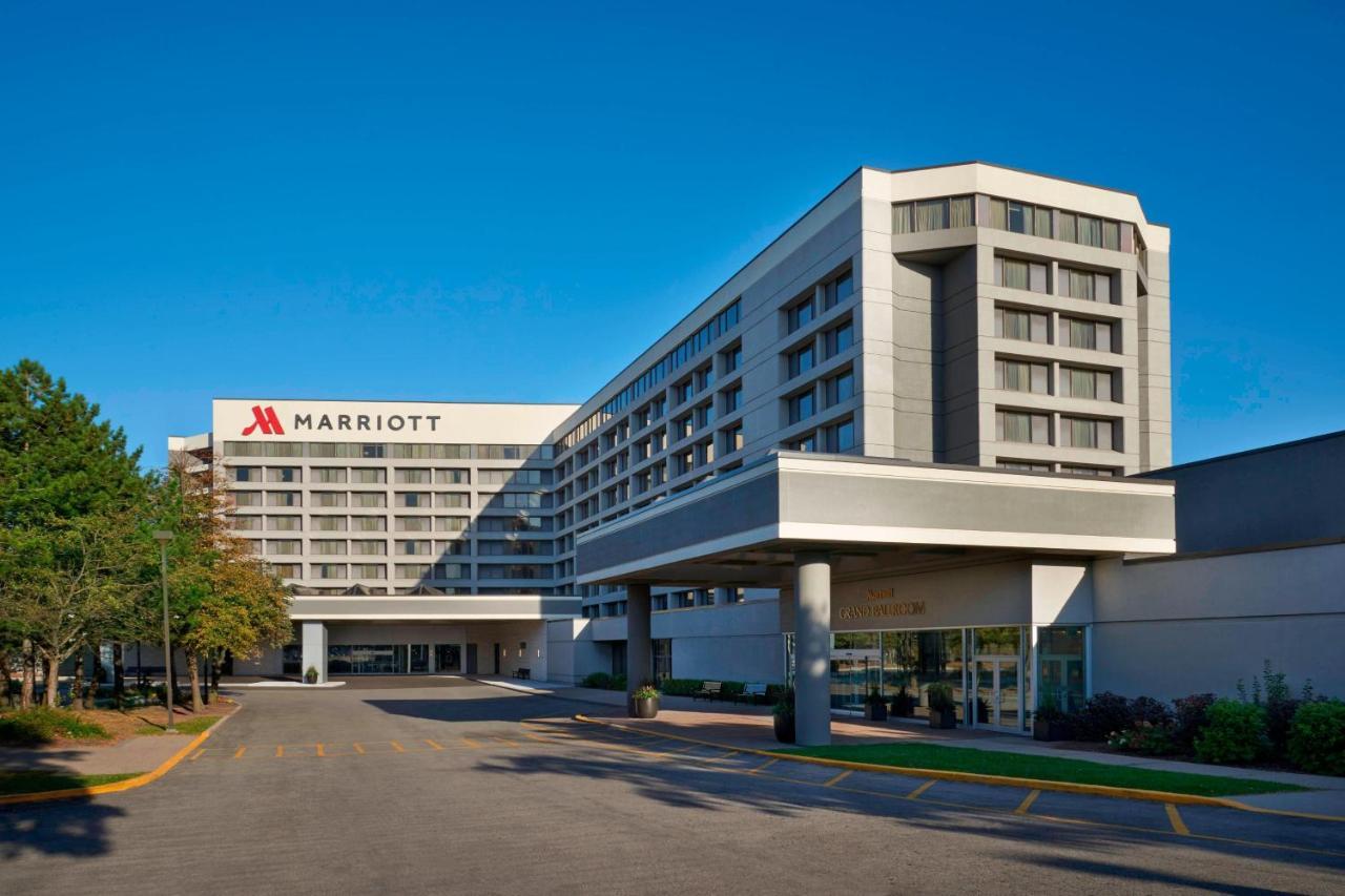 Toronto Airport Marriott Hotel Exterior photo